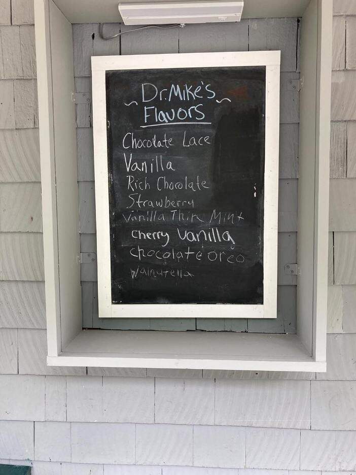 Dr Mike's Ice Cream Shop - Bethel, CT