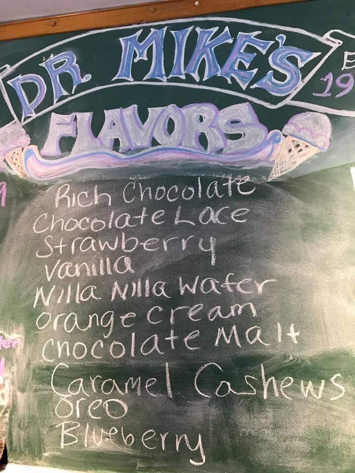 Dr Mike's Ice Cream Shop - Bethel, CT